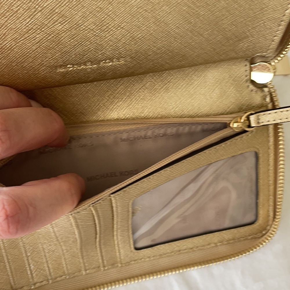 Michael Kors metallic wristlet - Picture 7 of 10